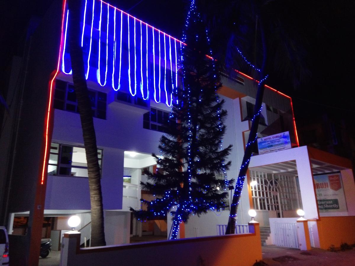 Hotel Guruji Алибаг Экстерьер фото